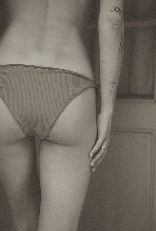 almond bottom full cover