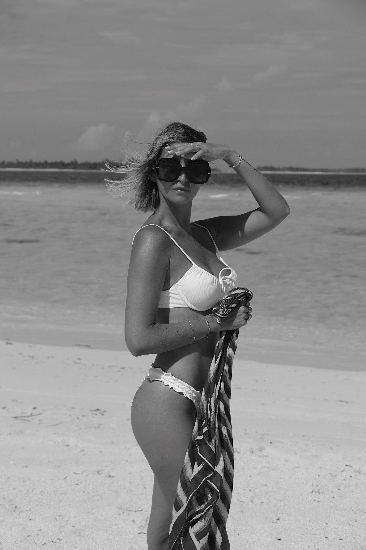 white sand bottom